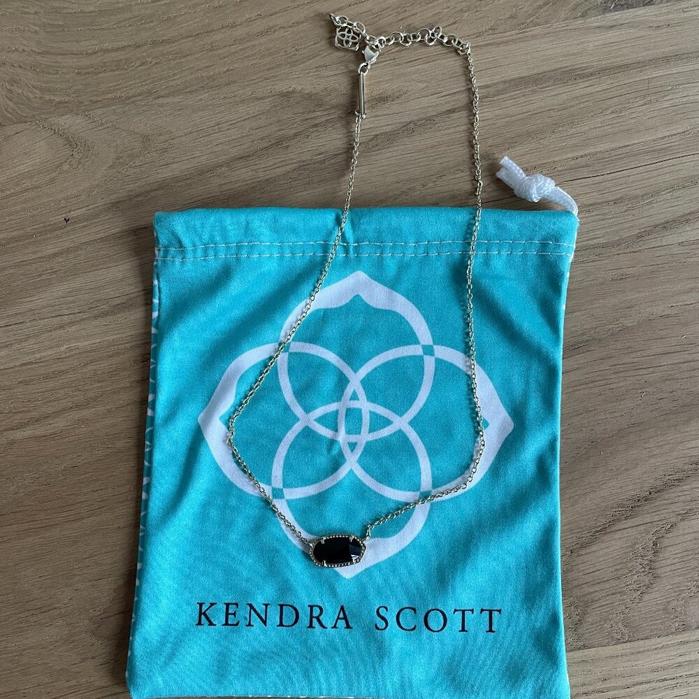 NWOT Kendra Scott Elisa Gold Pendant Necklace in Black Opaque Glass